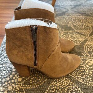 Vince Camuto Brown Heels Boots Women 7.5